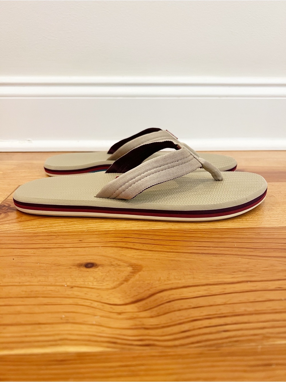 Hari Mari Dunes Flip Flops Mens 9 Tan Nylon Synthetic Thong Boat Cruise Sandal